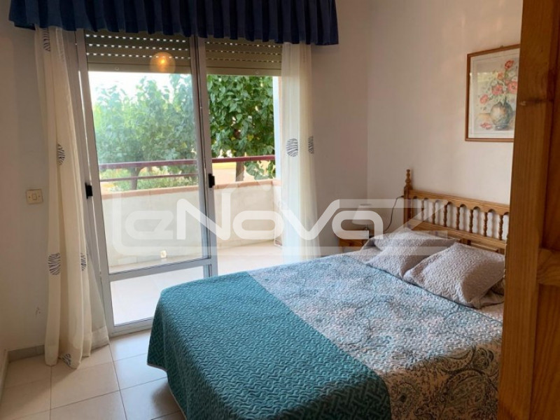 Schöne 2-Zimmer-Wohnung im Erdgeschoss mit einer großen Terrasse, 350 m vom besten Strand in Mil Palmeras entfernt.. #1302