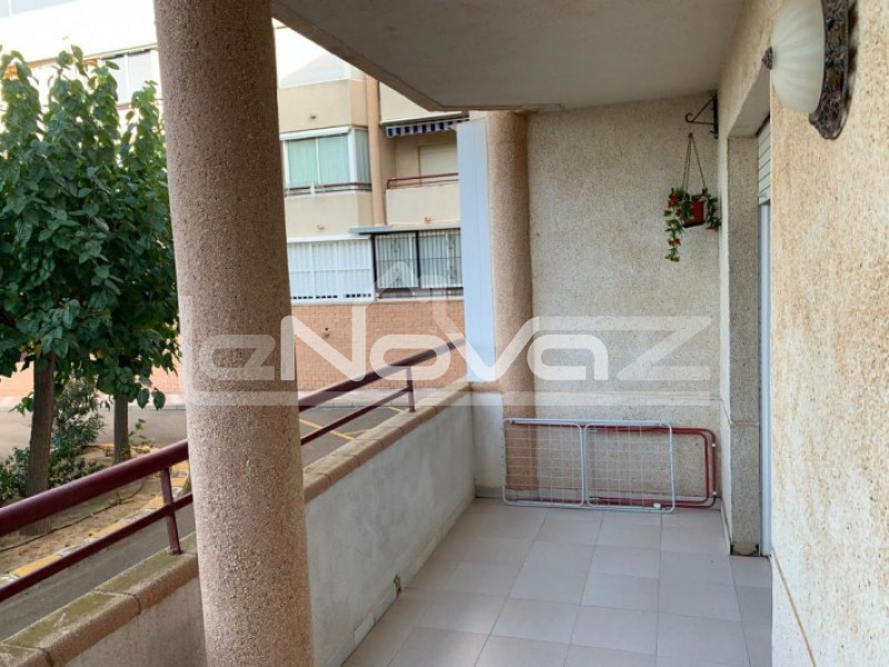 Schöne 2-Zimmer-Wohnung im Erdgeschoss mit einer großen Terrasse, 350 m vom besten Strand in Mil Palmeras entfernt.. #1302