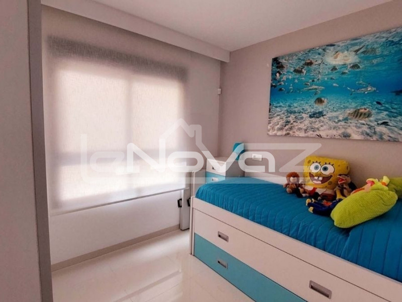 Wspaniały penthouse przy plaży w Mil Palmeras!. #1332