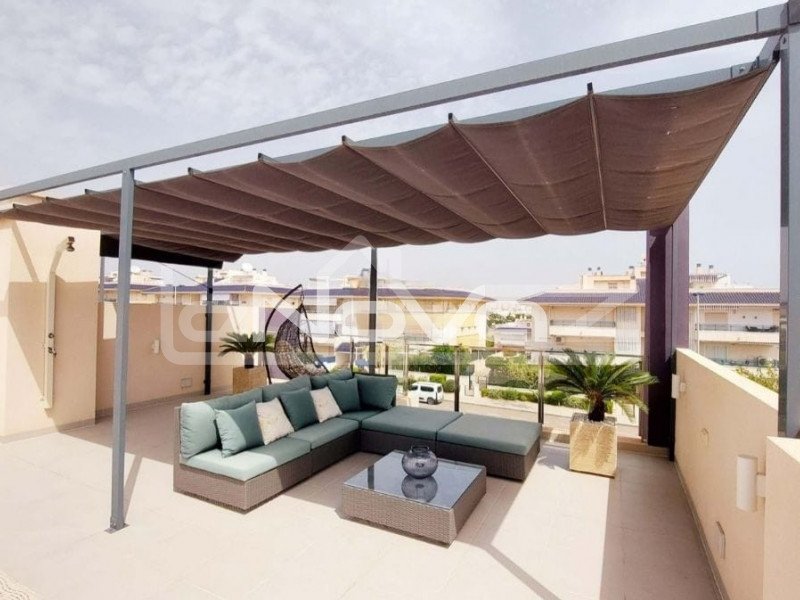 Wspaniały penthouse przy plaży w Mil Palmeras!. #1332