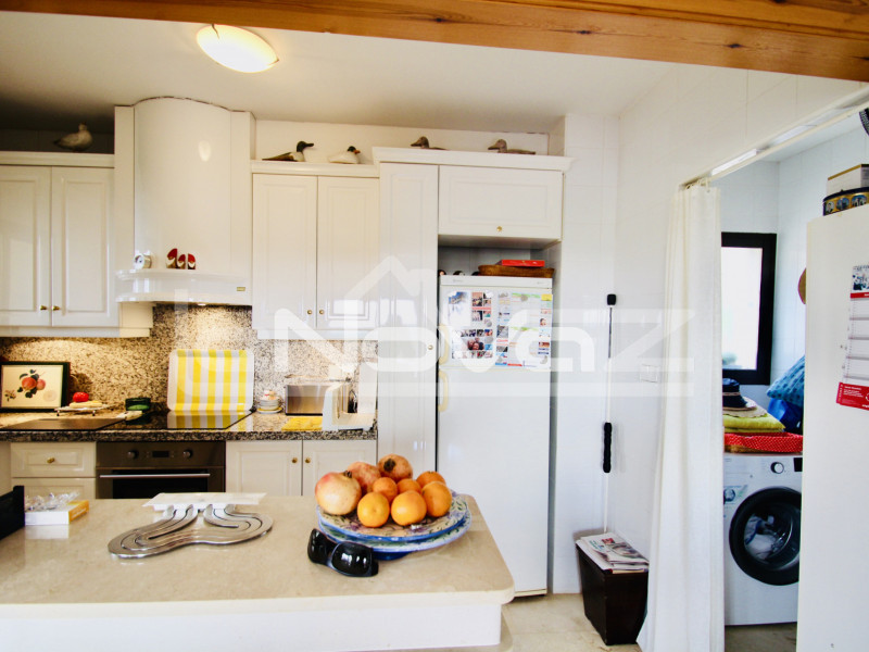Apartment with incredible views of Las Ramblas.. #1385