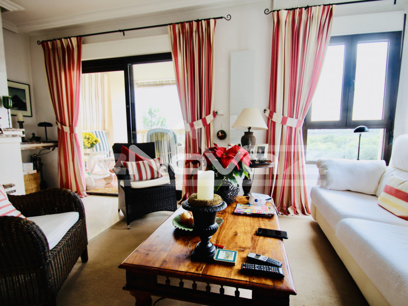 Apartment with incredible views of Las Ramblas.. #1385