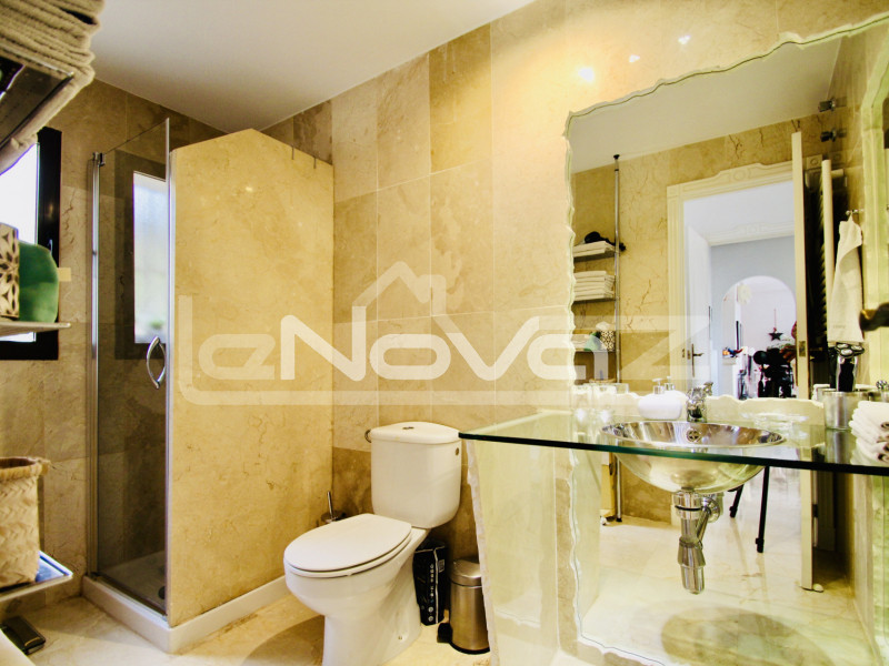 Apartment with incredible views of Las Ramblas.. #1385
