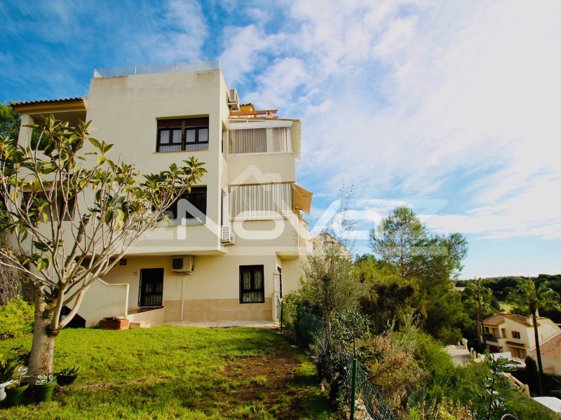 Apartment with incredible views of Las Ramblas.. #1385