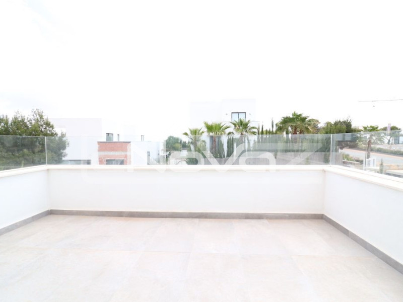 Unglaubliche, hochmoderne Villa mit 3 Schlafzimmern und privatem Pool in der prestigeträchtigen Gegend von Las Colinas.. #1553