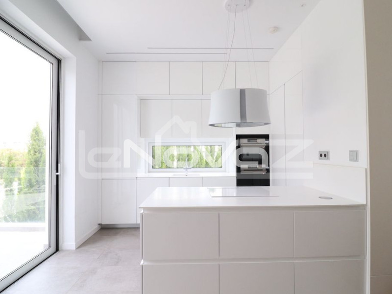 Unglaubliche, hochmoderne Villa mit 3 Schlafzimmern und privatem Pool in der prestigeträchtigen Gegend von Las Colinas.. #1553