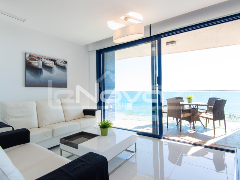 Apartament przy plaży w Punta Prima z niezrównanymi widokami.. #1784