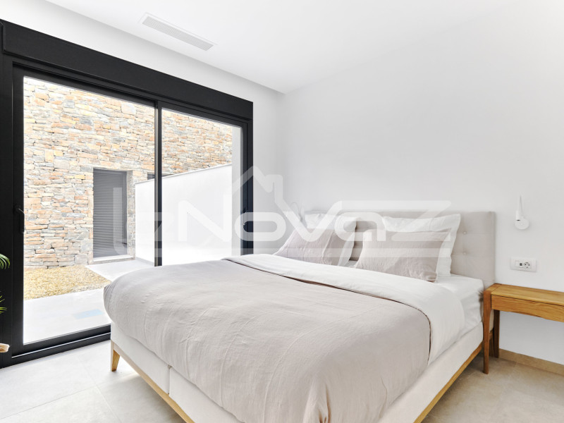 Appartements dans un nouveau bâtiment à Las Colinas. #1793