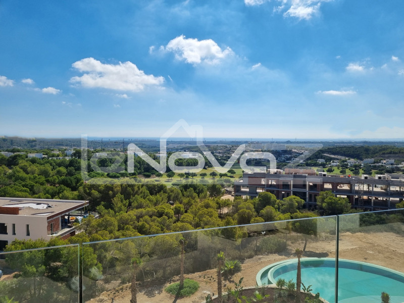 Penthouse in Las Colina. #1794