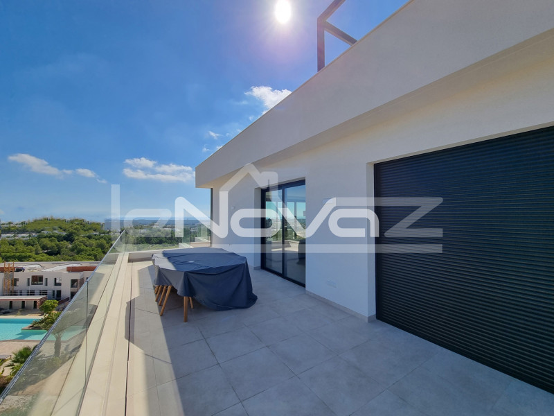 Penthouse in Las Colina. #1794