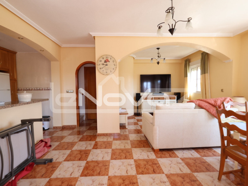 Maison de ville d'angle avec terrain incroyable et orientation sud à Lomas de Cabo Roig.. #1858