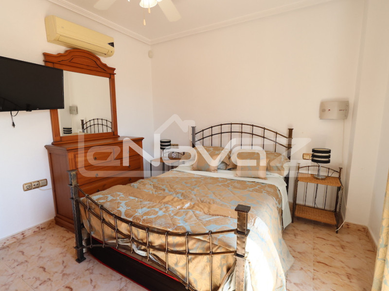 Maison de ville d'angle avec terrain incroyable et orientation sud à Lomas de Cabo Roig.. #1858