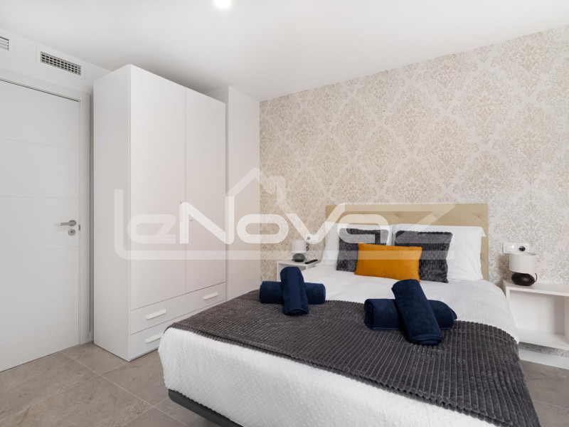 Un apartamento increíble en el centro de Alikant, ideal para inversores o familias numerosas.. #1896