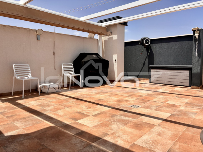 Comfortable 3 bedroom penthouse in Green Hills urbanization. #1943