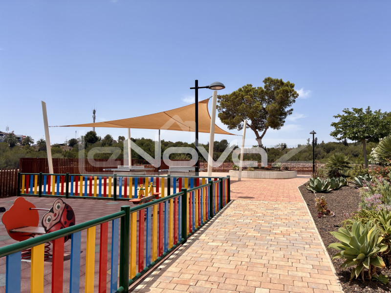 Comfortable 3 bedroom penthouse in Green Hills urbanization. #1943