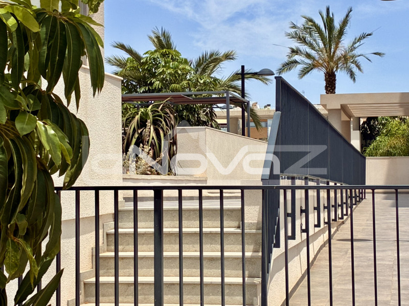 Comfortable 3 bedroom penthouse in Green Hills urbanization. #1943