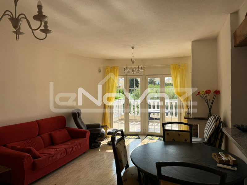 Villa de 4 dormitorios en Cabo Roig. #2024