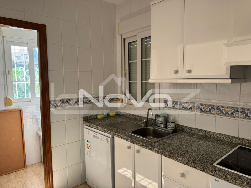 Villa de 4 dormitorios en Cabo Roig. #2024