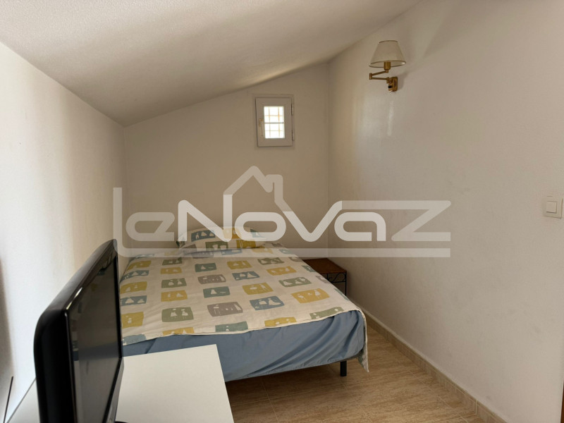 Villa de 4 dormitorios en Cabo Roig. #2024