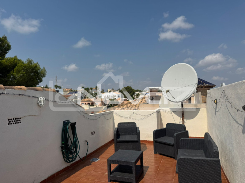 Penthouse mit 2 Schlafzimmern in Villamartín. #2025