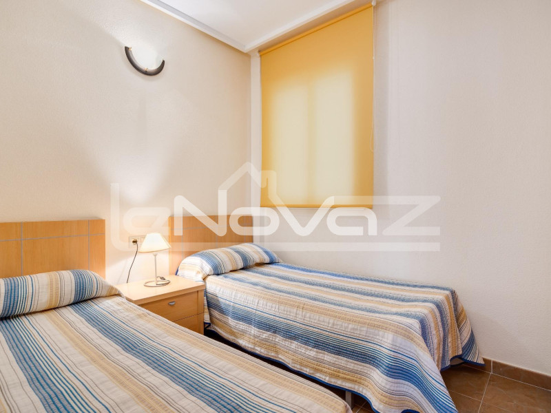 Apartamento de 2 dormitorios en Torrevieja. #2027