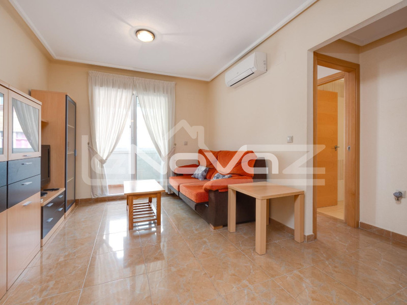 Apartamento de 2 dormitorios en Torrevieja. #2027