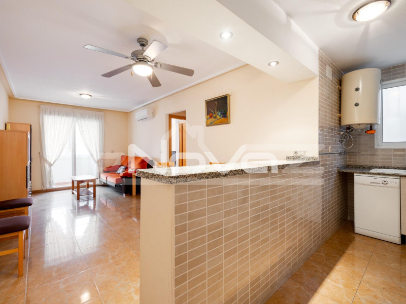 Apartamento de 2 dormitorios en Torrevieja. #2027