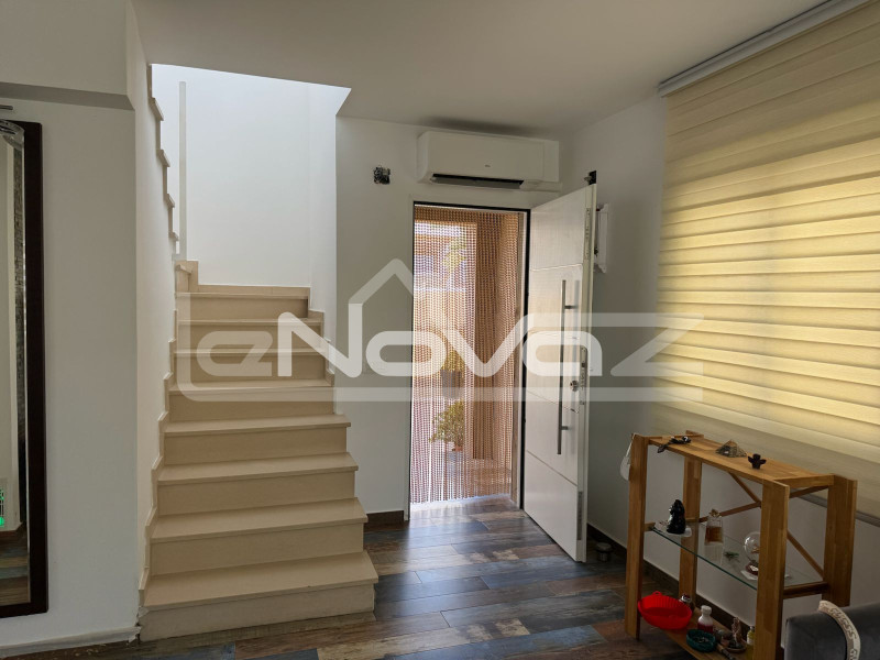 Renovated detached villa in Villamartín, south-facing. #2044