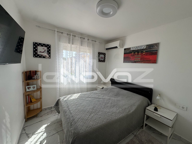 Renovated detached villa in Villamartín, south-facing. #2044