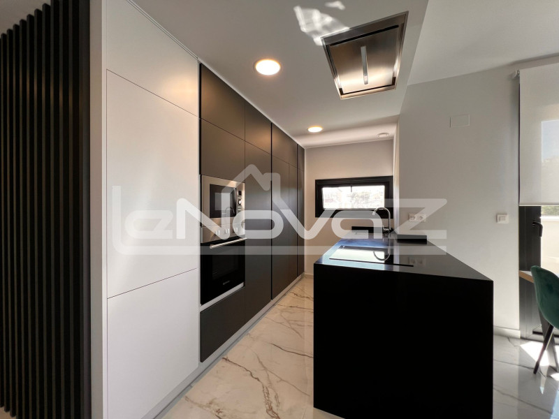 Newly built apartment in Villamartín with spa and luxurious common areas. #2045