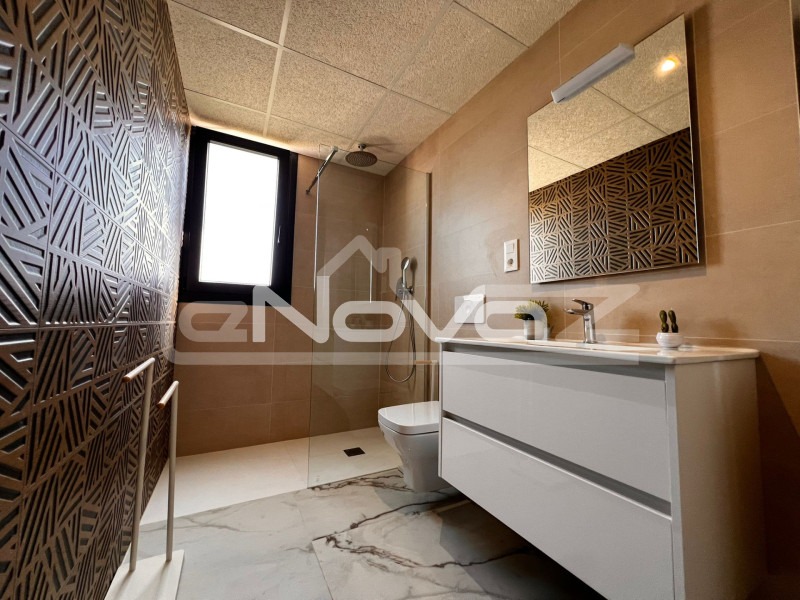 Newly built apartment in Villamartín with spa and luxurious common areas. #2045