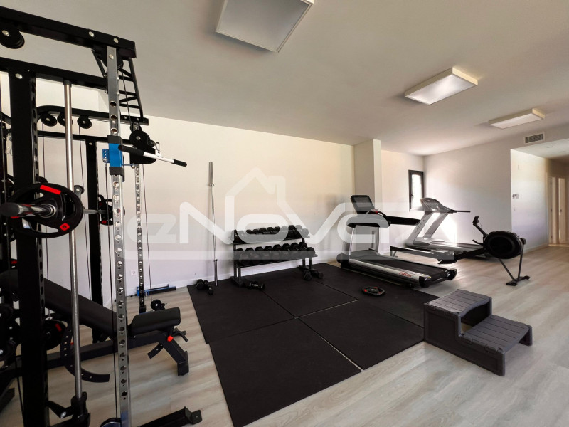 Newly built apartment in Villamartín with spa and luxurious common areas. #2045