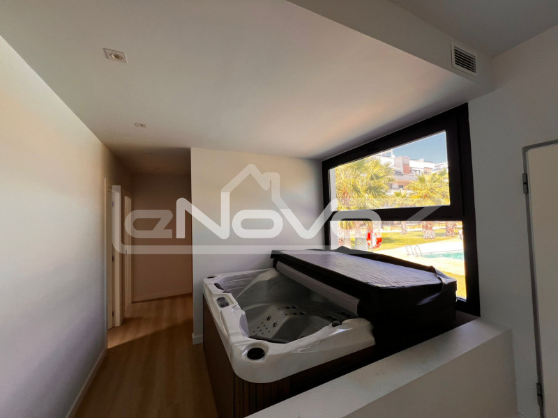 Newly built apartment in Villamartín with spa and luxurious common areas. #2045