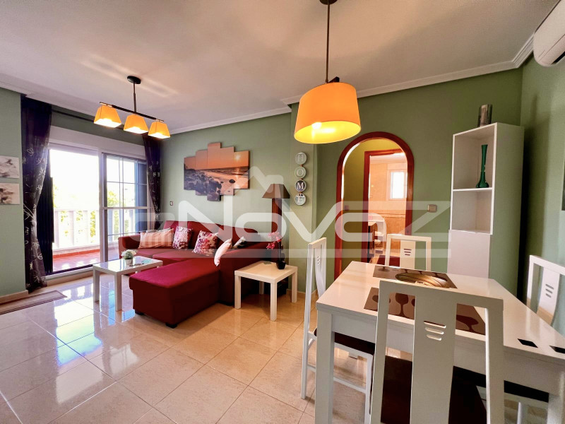 Appartement très cosy au deuxième étage avec deux chambres. #2049