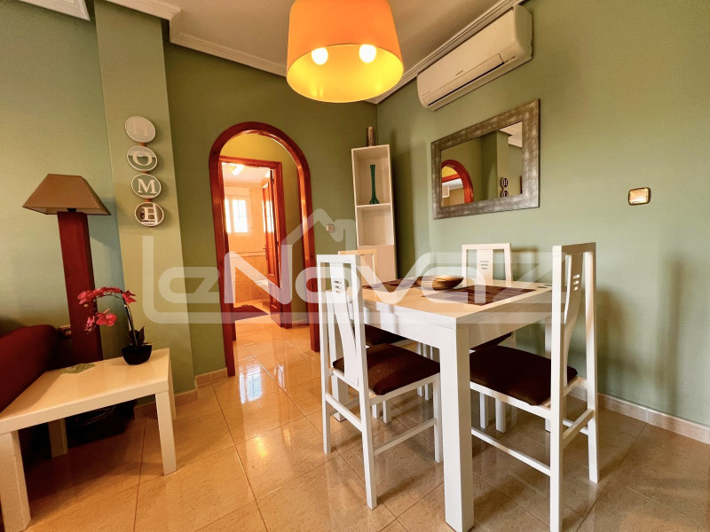 Appartement très cosy au deuxième étage avec deux chambres. #2049