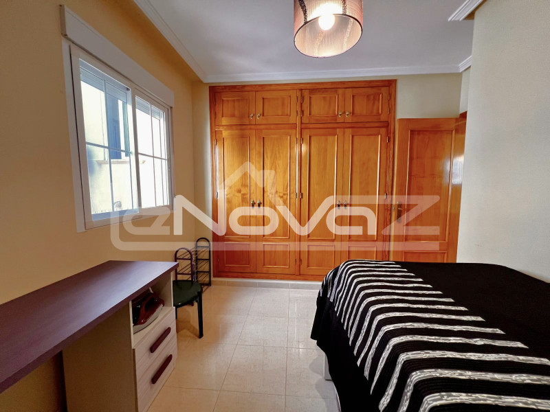 Appartement très cosy au deuxième étage avec deux chambres. #2049