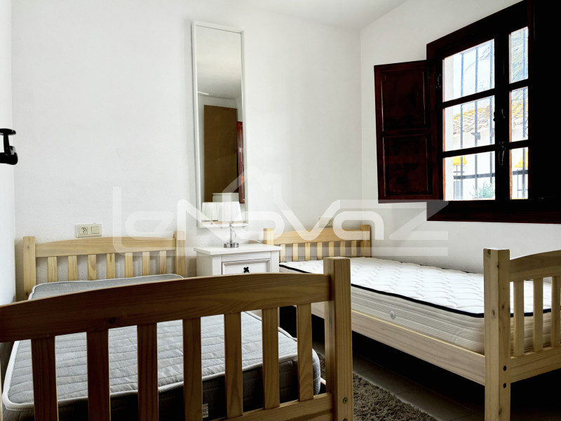 Acogedor apartamento en una tranquila comunidad cerrada.. #2073