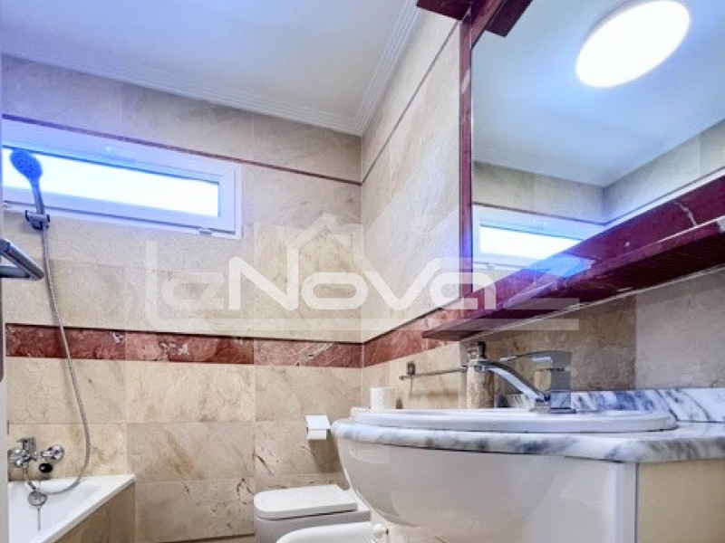 Appartement spacieux près de la mer. #2075