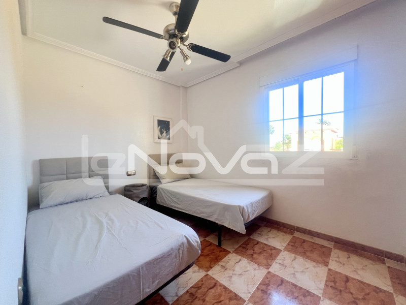 Sonnige Zweizimmerwohnung im ruhigen Viertel Lomas de Cabo Roig.. #2077