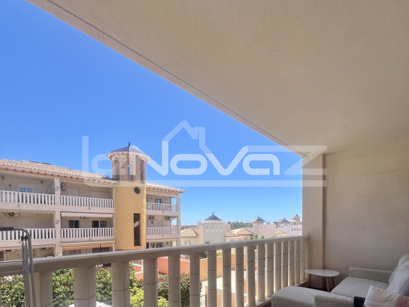 Sonnige Zweizimmerwohnung im ruhigen Viertel Lomas de Cabo Roig.. #2077