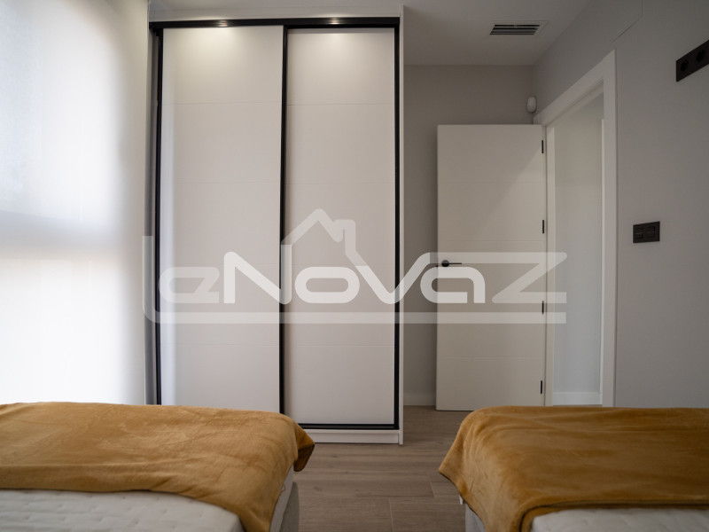 Bungalow avec trois chambres à Punta prima . #2086