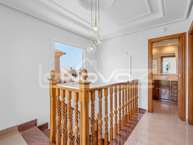 Villa mit vier Schlafzimmern in La Mata. #2088