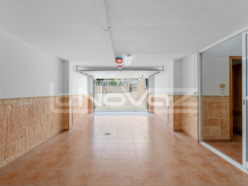Villa mit vier Schlafzimmern in La Mata. #2088