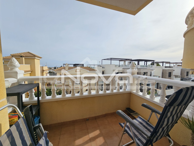 Spektakularny penthouse z widokiem na morze w Lomas de Cabo Roig. #2091