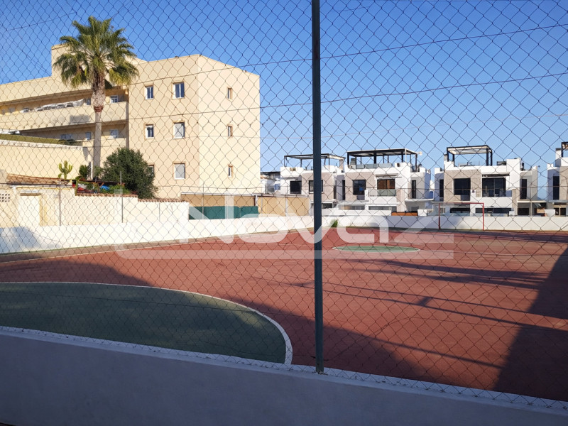 Spektakularny penthouse z widokiem na morze w Lomas de Cabo Roig. #2091