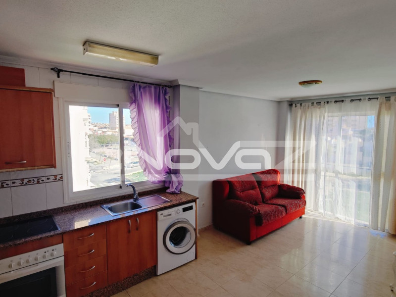 Appartement à Torrevieja, à 10 minutes à pied des commodités et de la mer. #2092
