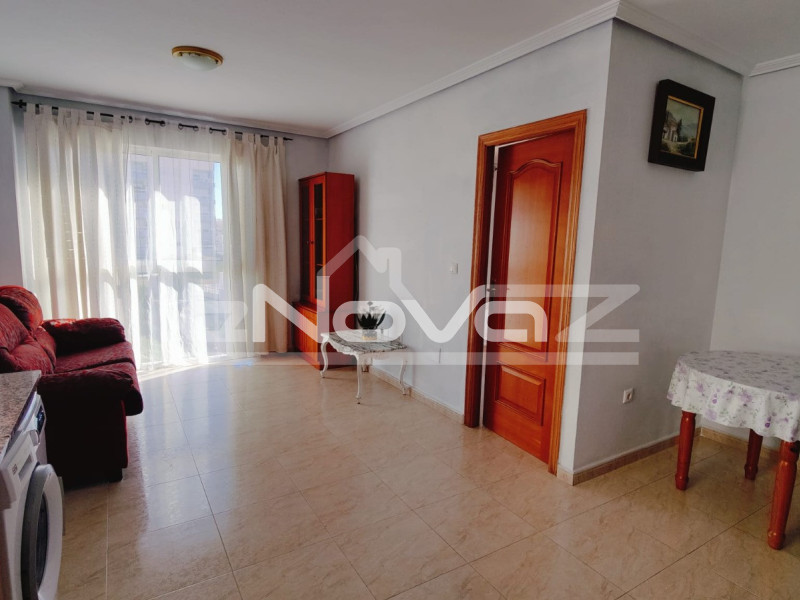 Appartement à Torrevieja, à 10 minutes à pied des commodités et de la mer. #2092