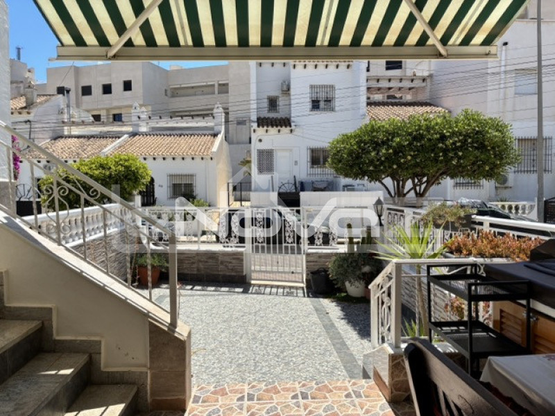 Bungaló egy hálószobával Orihuela Costa Campoamor Golf. #2093