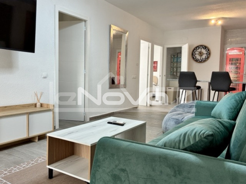 Apartamento reformado al estilo moderno.. #2098
