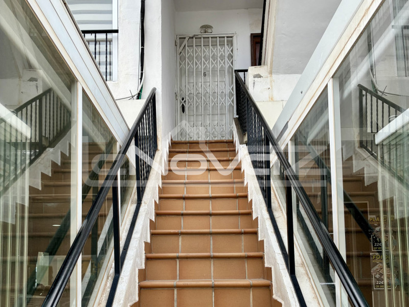 Apartamento reformado al estilo moderno.. #2098